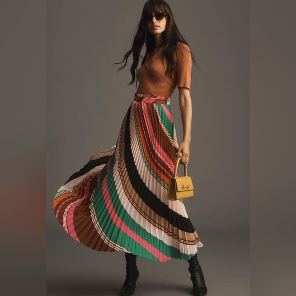 Anthropologie Dresses & Skirts - Anthropologie Maeve Isobel silky pleated maxi skirt size 8